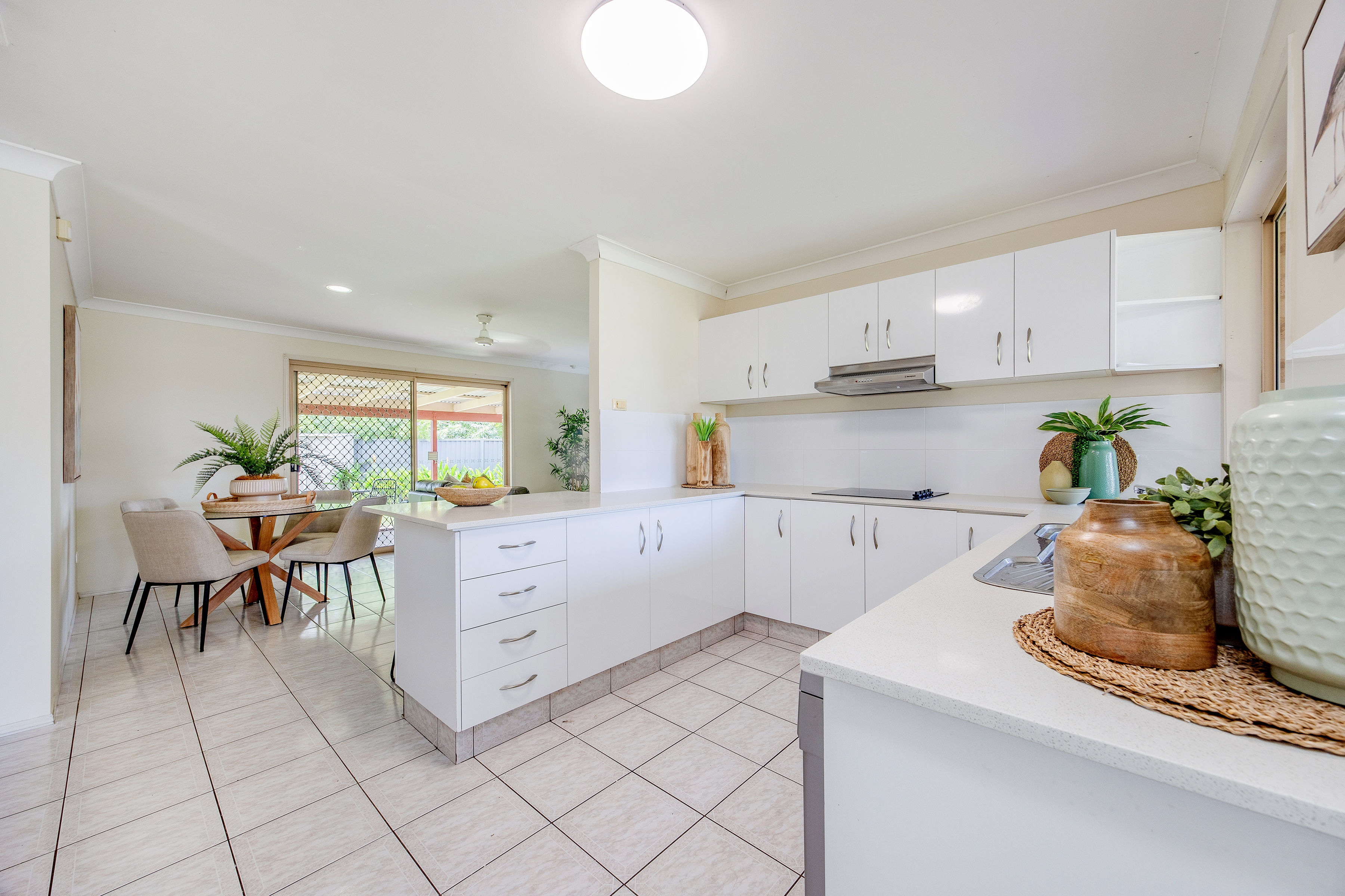 26 Crenshaw Court, Parkwood - Thumbnail 7
