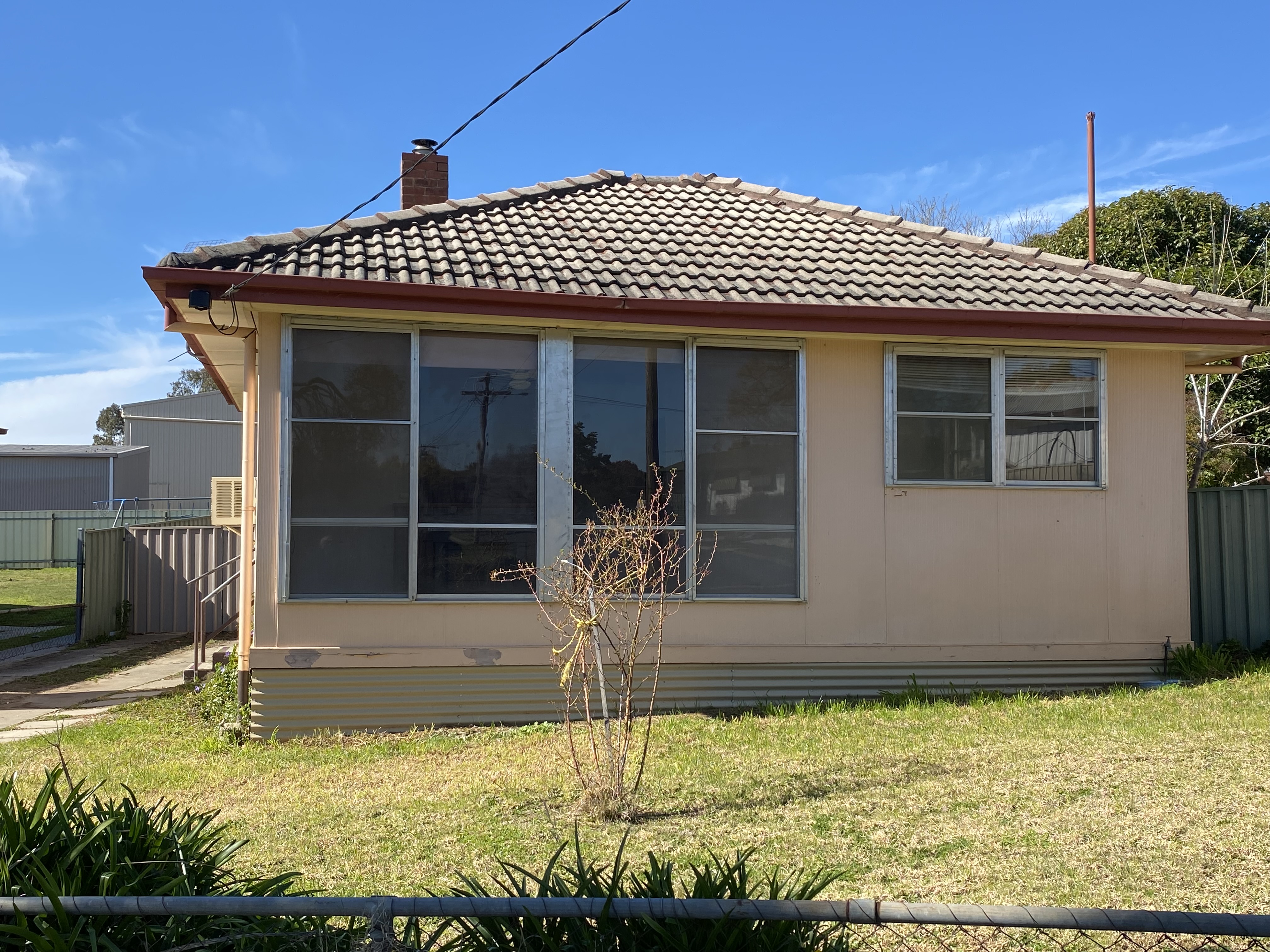 11 Hamilton Crescent, Corryong - Thumbnail 3