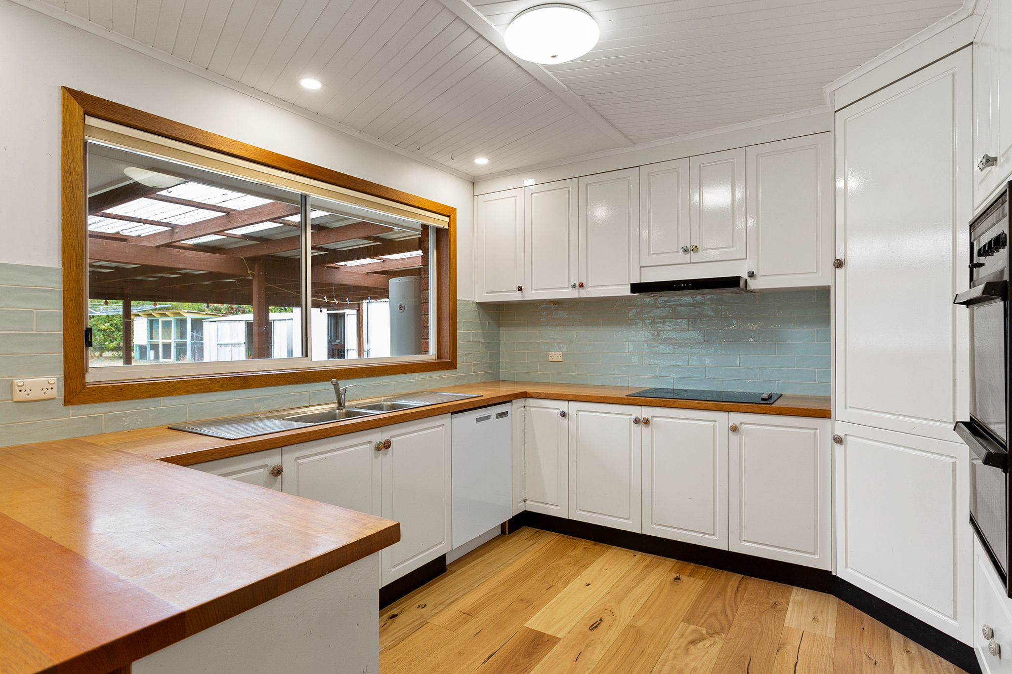 169 Strzelecki Way, Corryong - Thumbnail 2