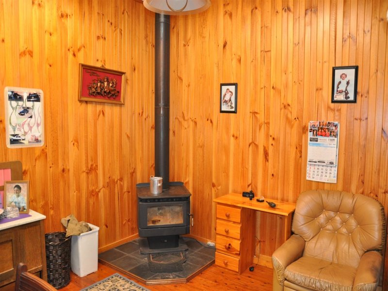 100 Hanson Street, Corryong - Thumbnail 5