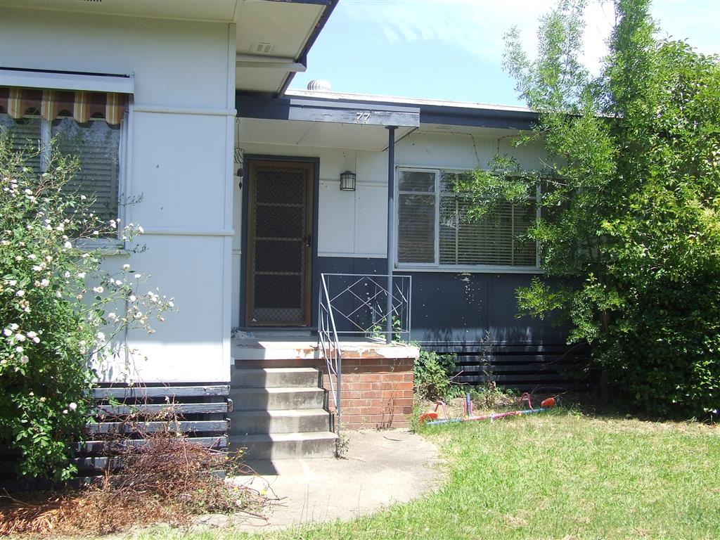77 Harris Street, Corryong - Thumbnail 3