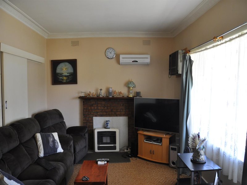 97 Hanson Street, Corryong - Thumbnail 2