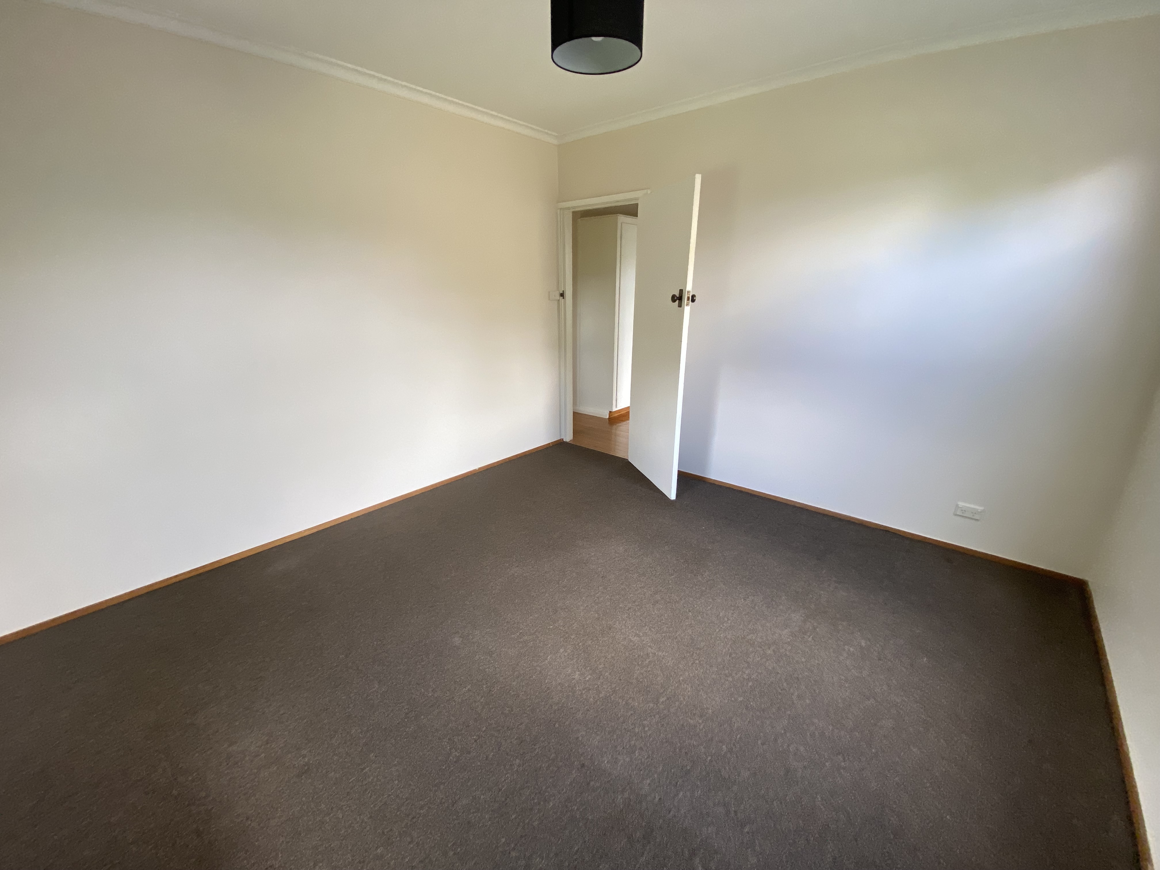43 Hamilton Crescent, Corryong - Thumbnail 7