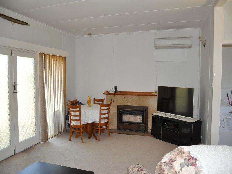 42 Towong Road, Corryong - Thumbnail 2