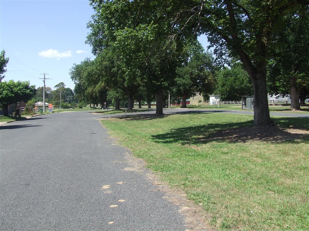 183 Main st, Cudgewa - Thumbnail 6