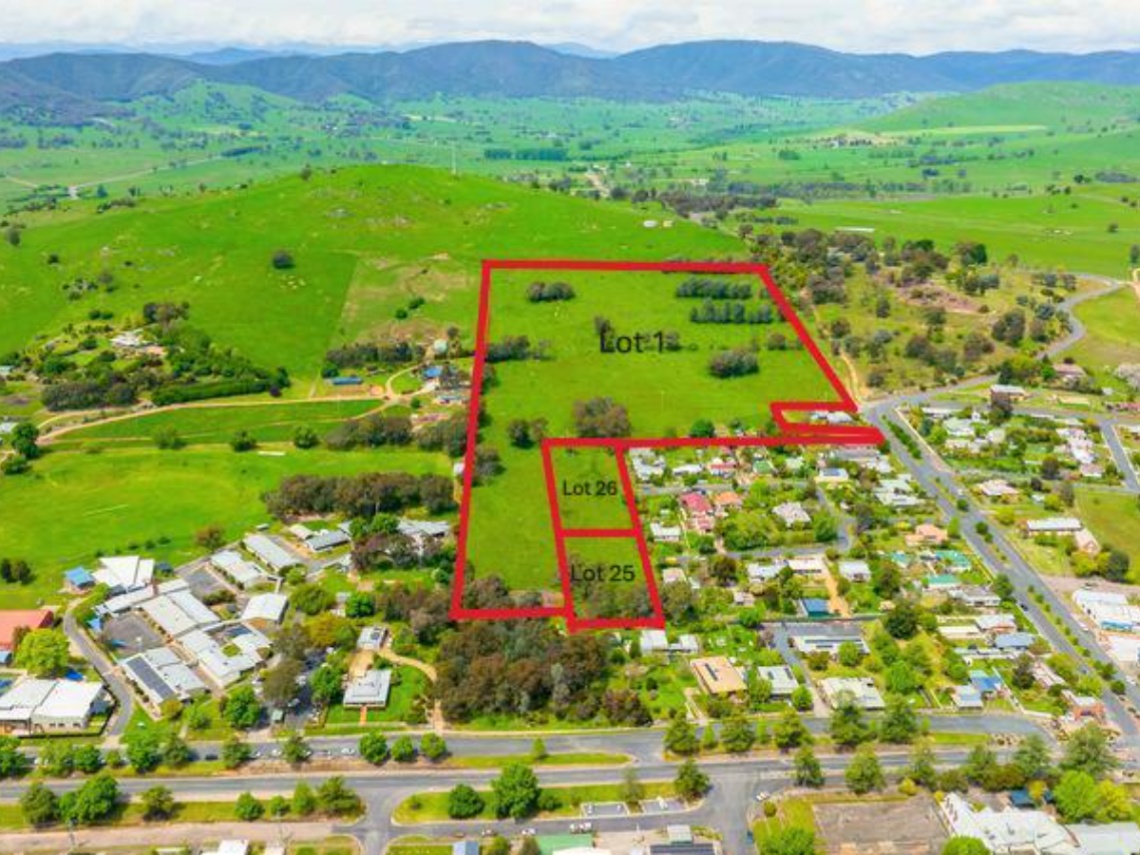 1,25,26/ Donaldson Street, Corryong - Image 1