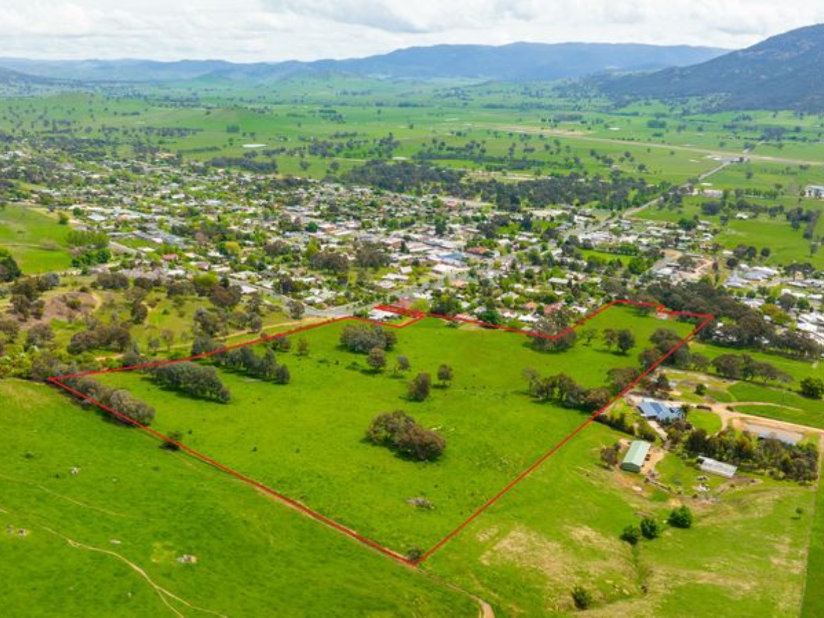 1,25,26/ Donaldson Street, Corryong - Thumbnail 4