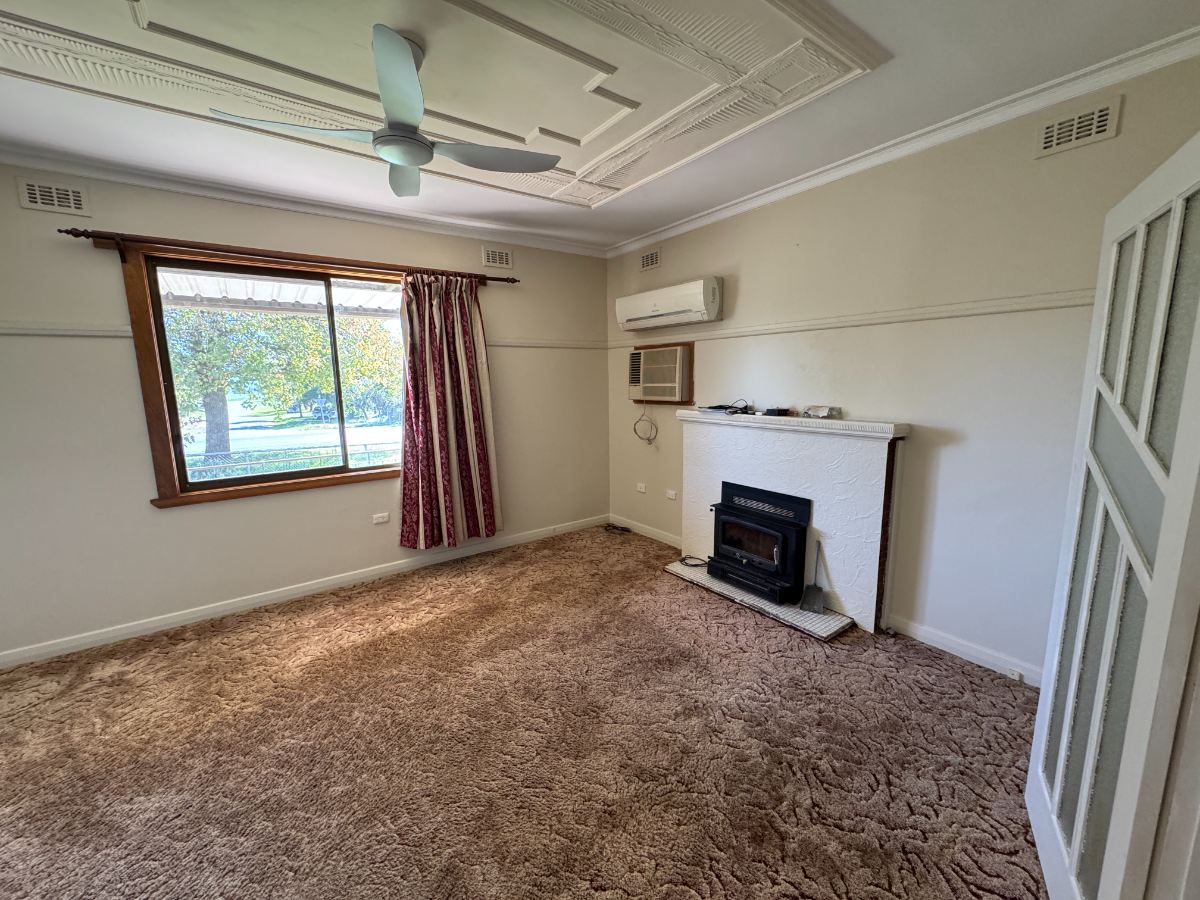 199 Hanson Street, Corryong - Thumbnail 3