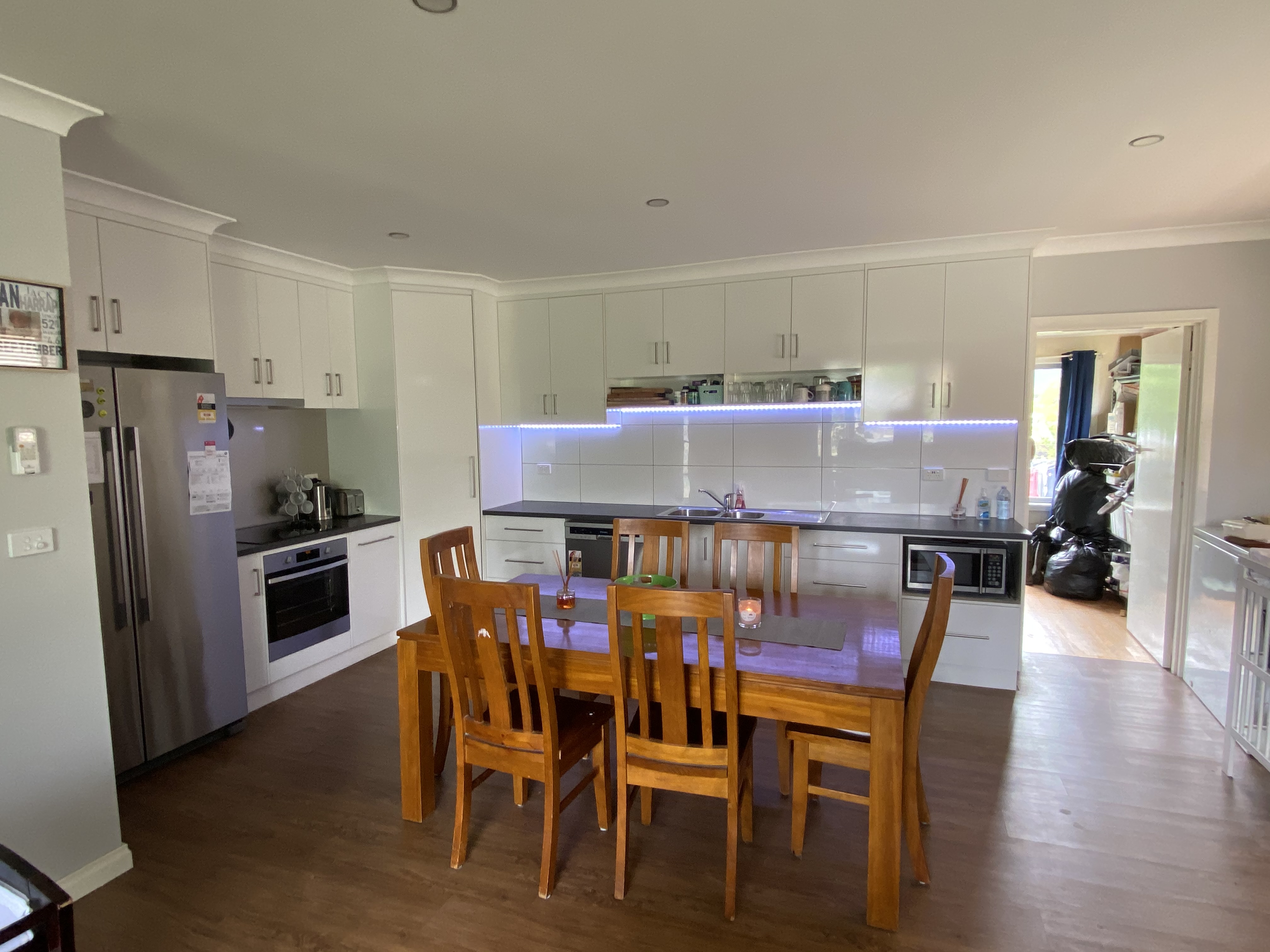 30 Hamilton Crescent, Corryong - Thumbnail 2