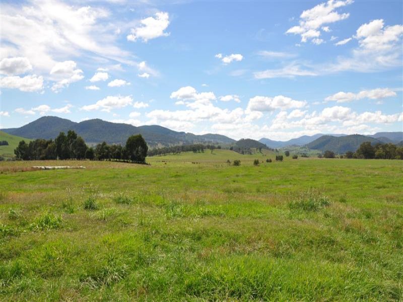 463 Lucyvale Rd, Corryong - Thumbnail 4