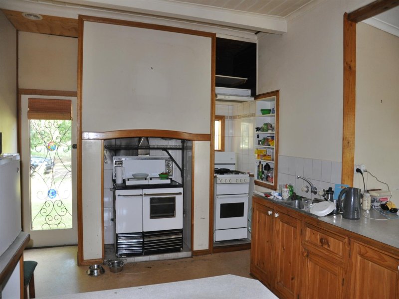 123 Strezlecki Way, Corryong - Thumbnail 2