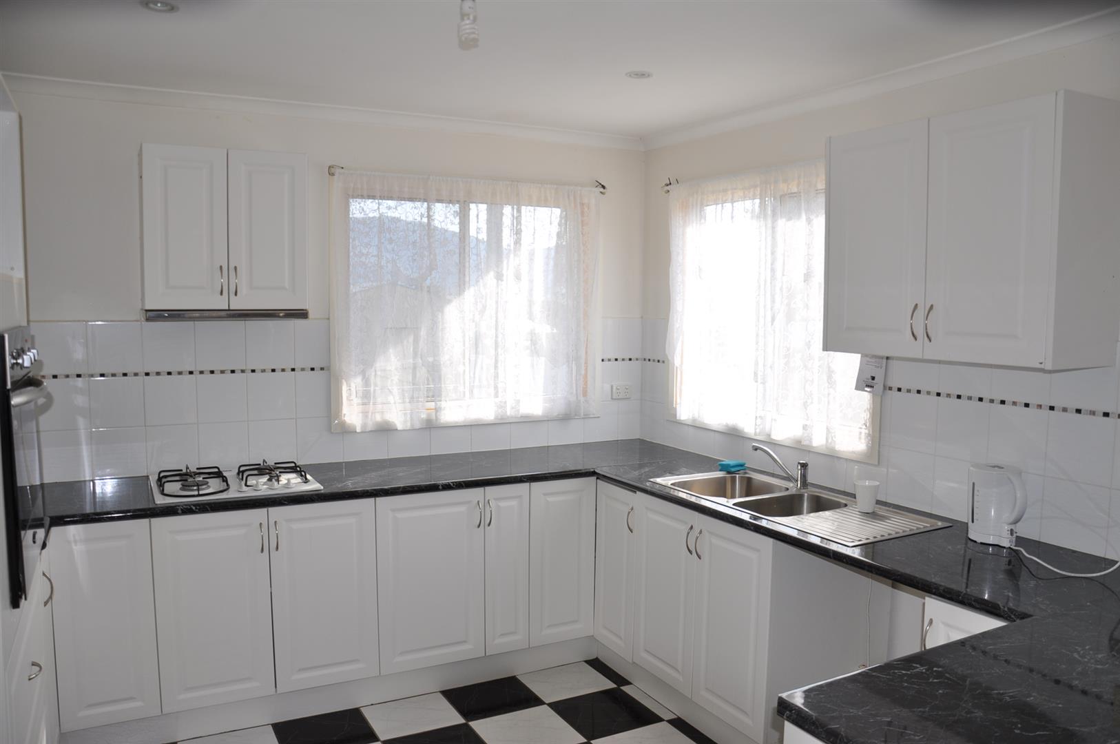 84 Wheeler St, Corryong - Thumbnail 4
