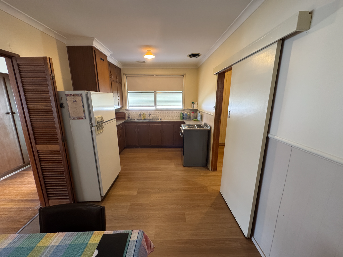 26 Hamilton Crescent, Corryong - Thumbnail 5