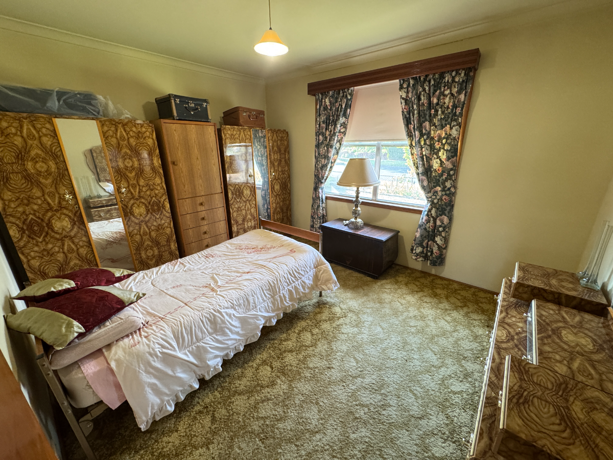 26 Hamilton Crescent, Corryong - Thumbnail 8