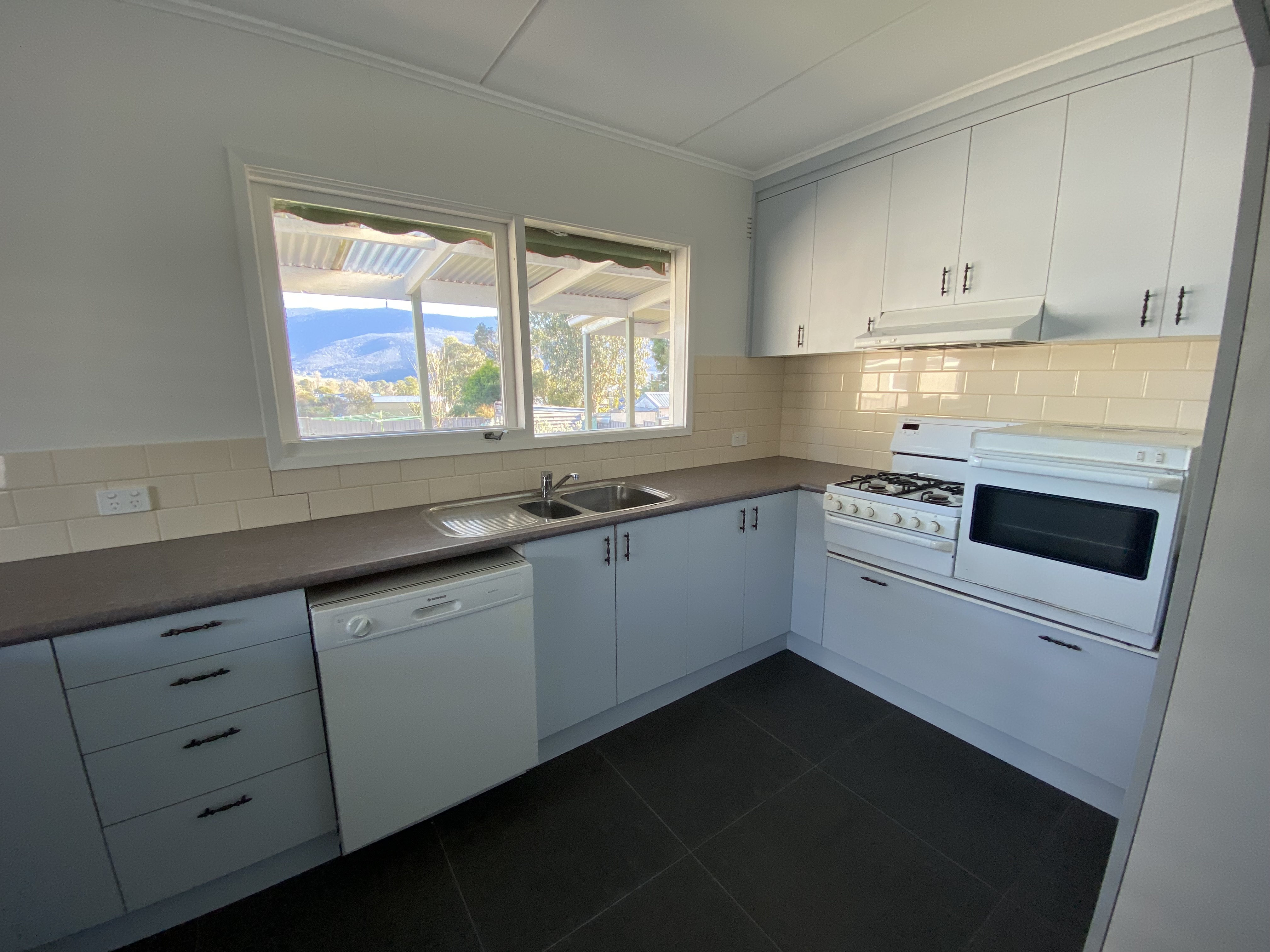 4 Harris st, Corryong - Thumbnail 8