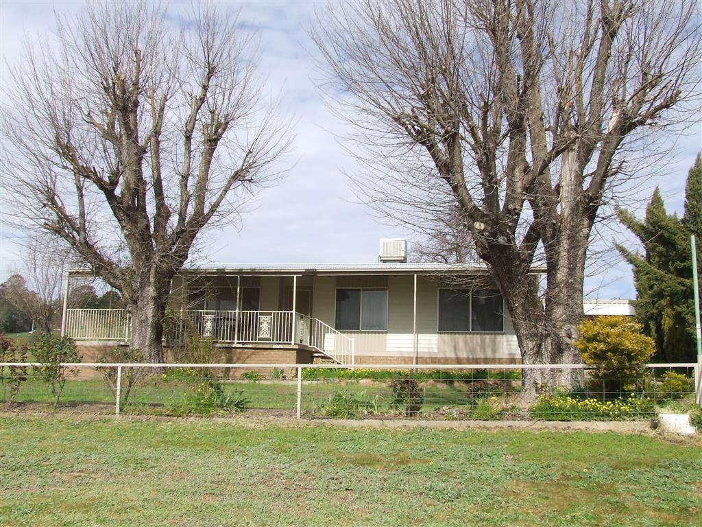 40 Macadam st, Towong - Thumbnail 2