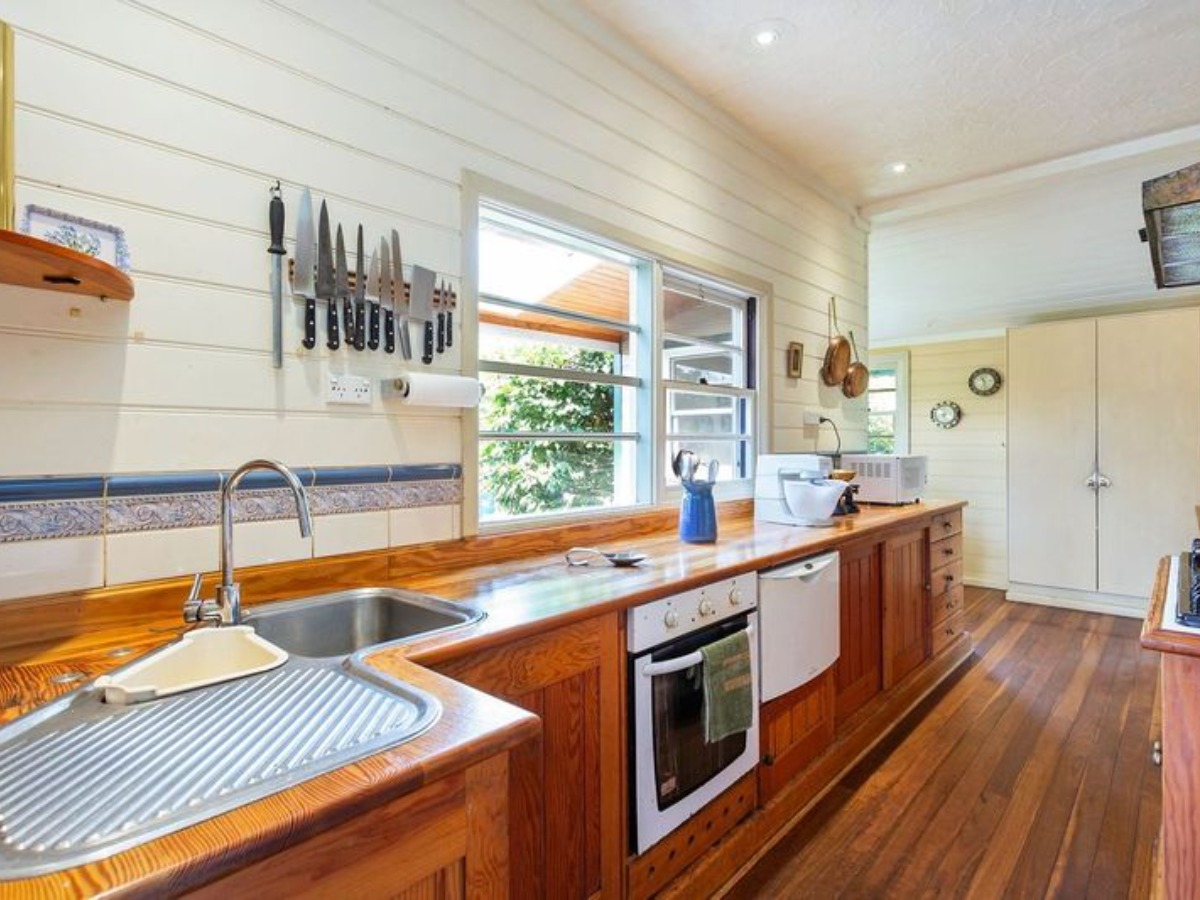 13 Brooke Street, Towong - Thumbnail 2