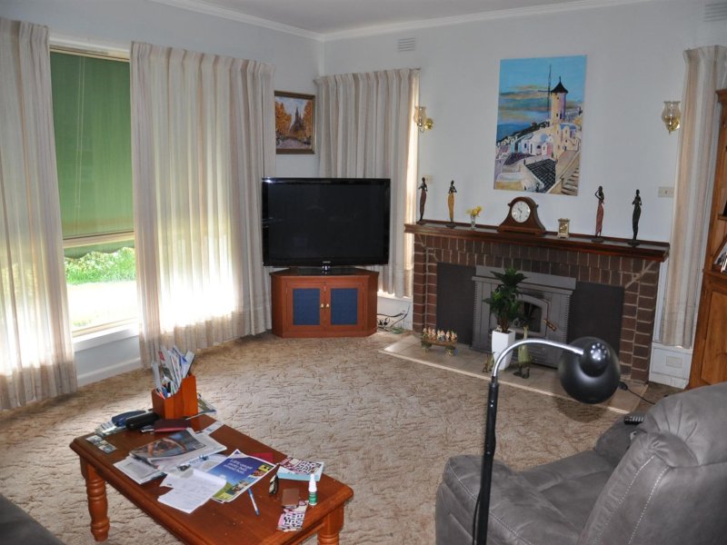 81 Harris St, Corryong - Thumbnail 3