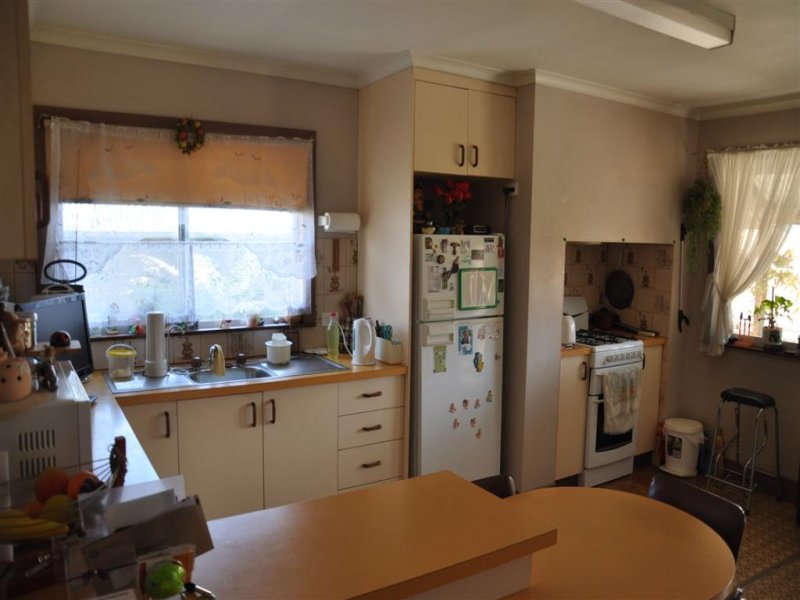 28 Towong Rd, Corryong - Thumbnail 3