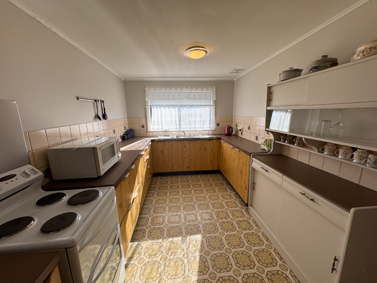 6 Jephcott Avenue, Corryong - Thumbnail 3