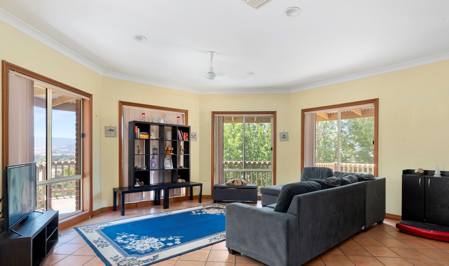28 Jephcott Avenue, Corryong - Thumbnail 4