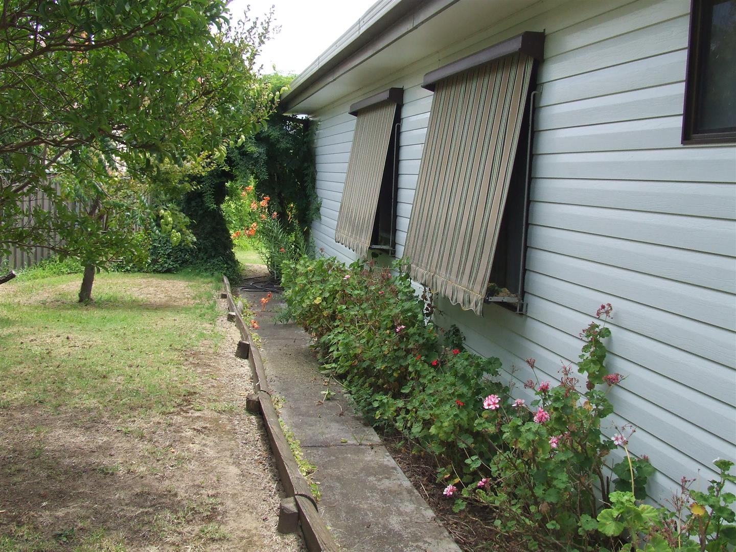 127 Hanson, Corryong - Thumbnail 4