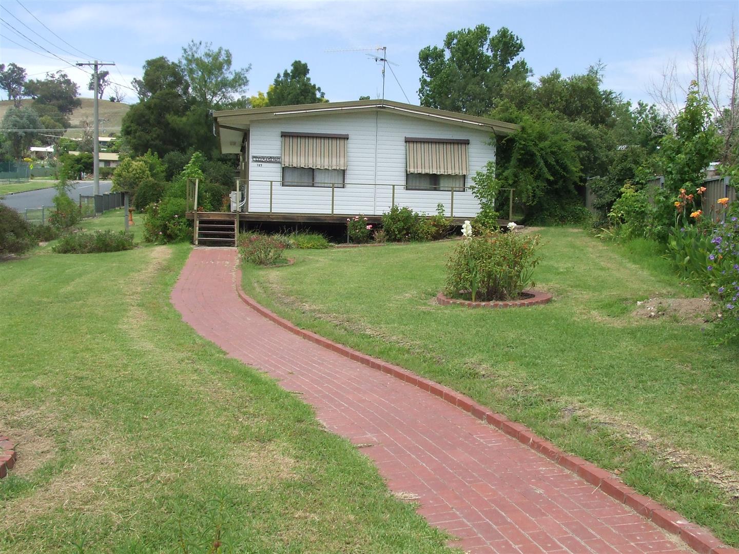 127 Hanson, Corryong - Thumbnail 2