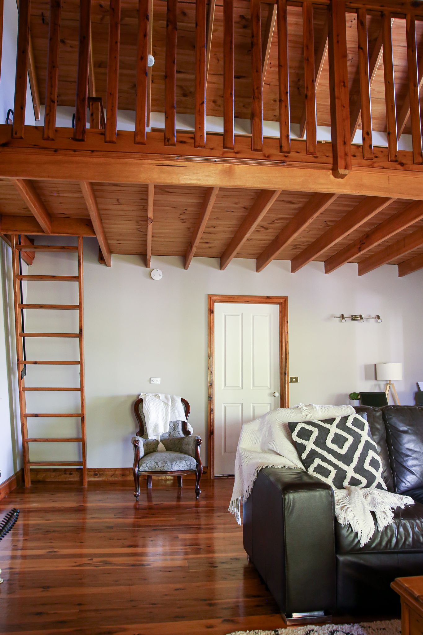 46 Towong Rd, Corryong - Thumbnail 7
