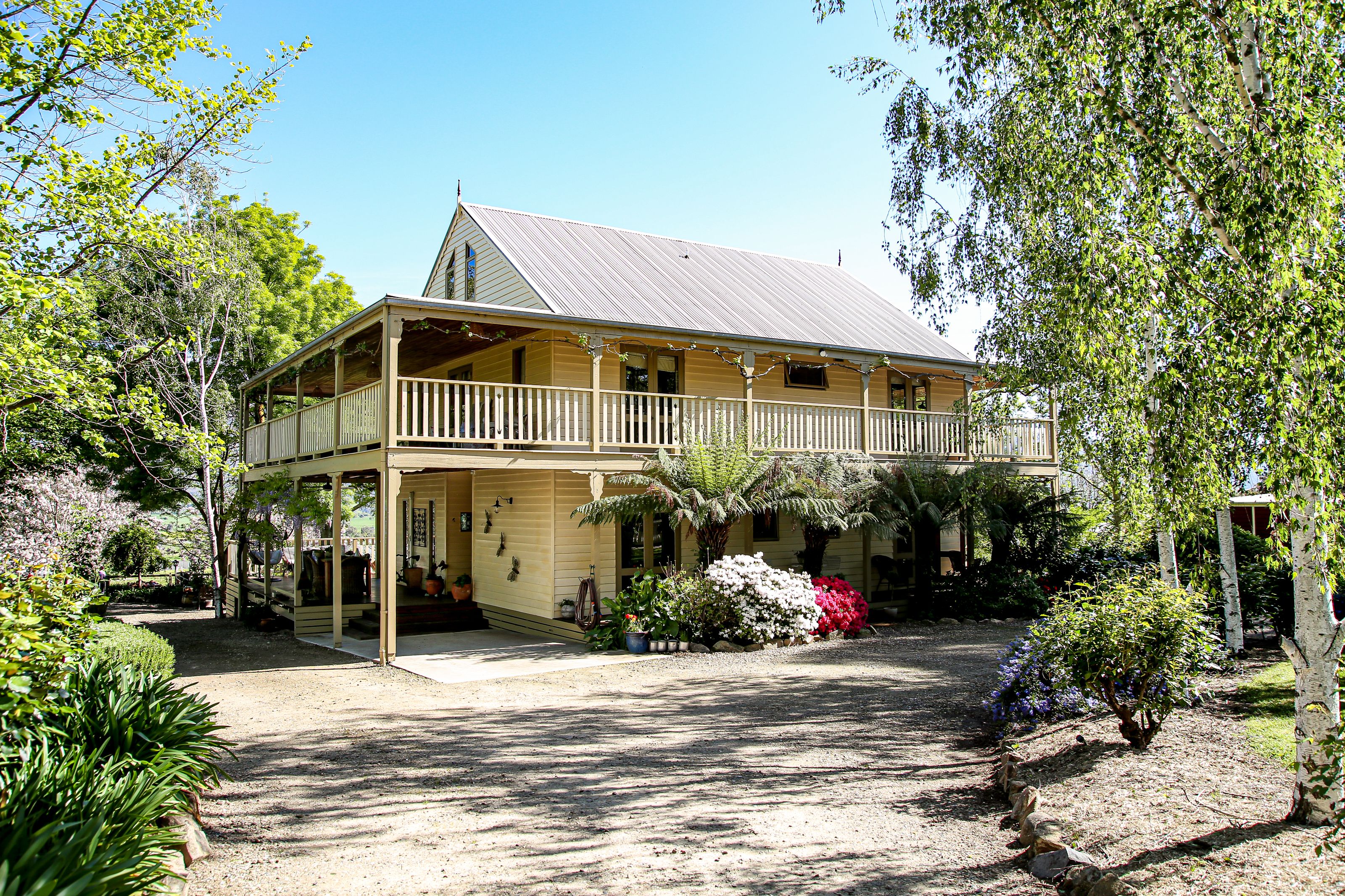 46 Towong Rd, Corryong - Thumbnail 2