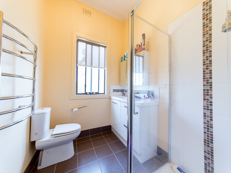 2 Bartlett Street, Corryong - Thumbnail 4