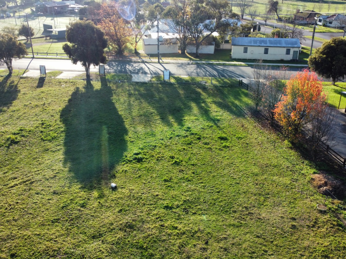 51 Strzelecki Way, Corryong - Thumbnail 4