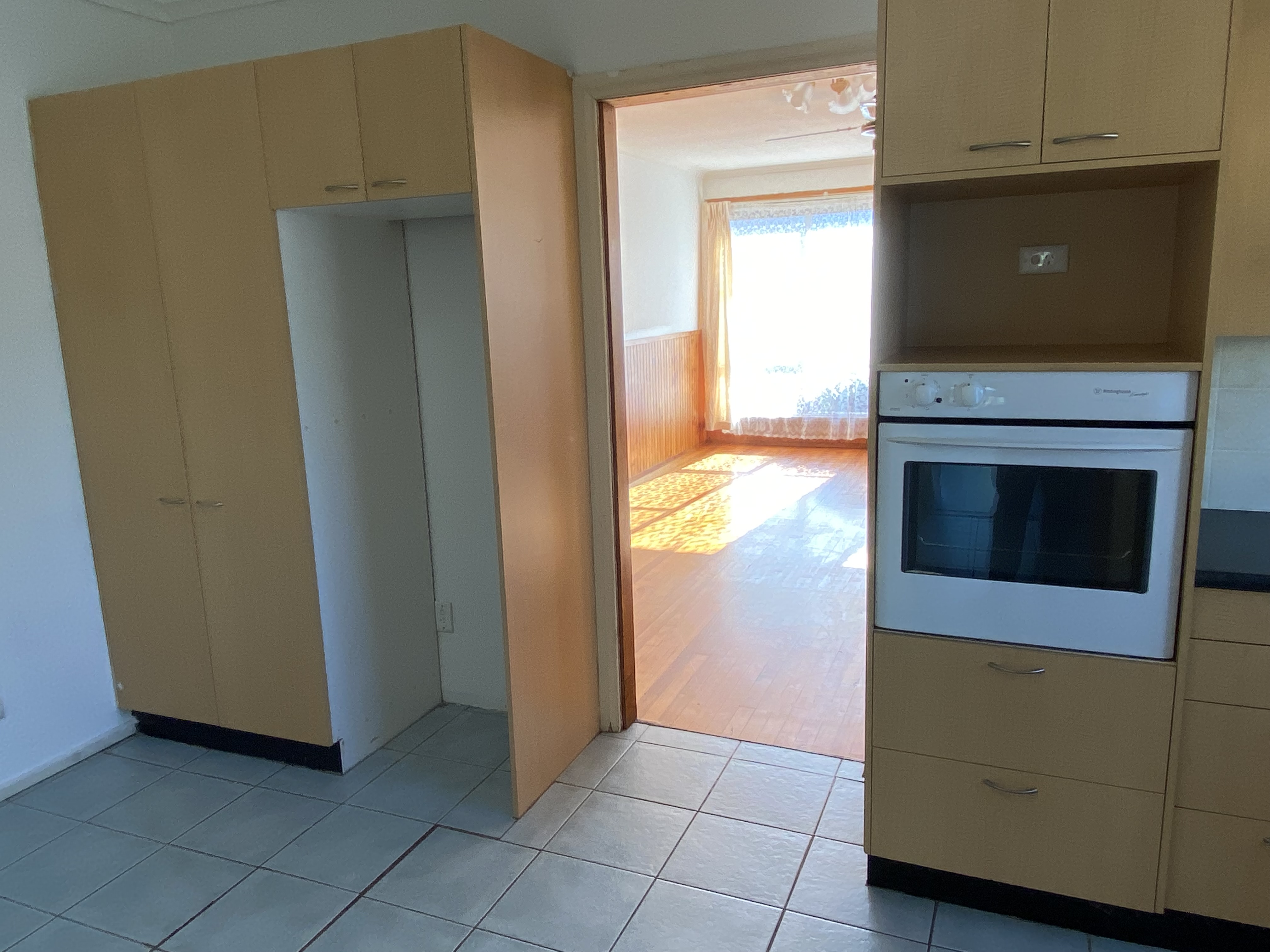 21 Hamilton Crescent, Corryong - Thumbnail 6