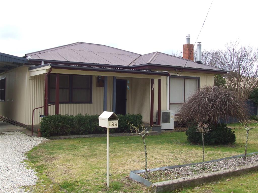 188 Wheeler st, Corryong - Thumbnail 3