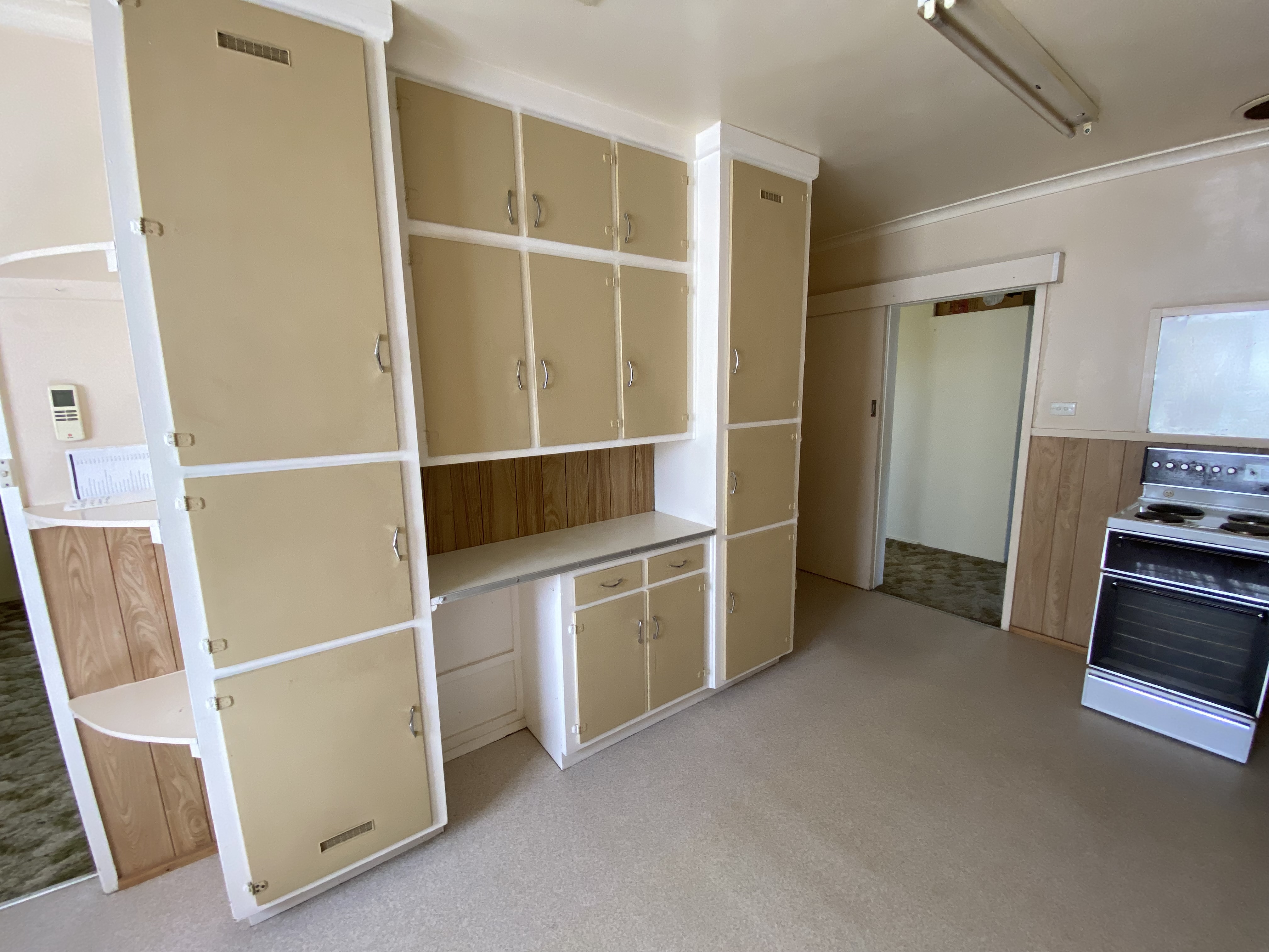 8 Hamilton Crescent, Corryong - Thumbnail 6