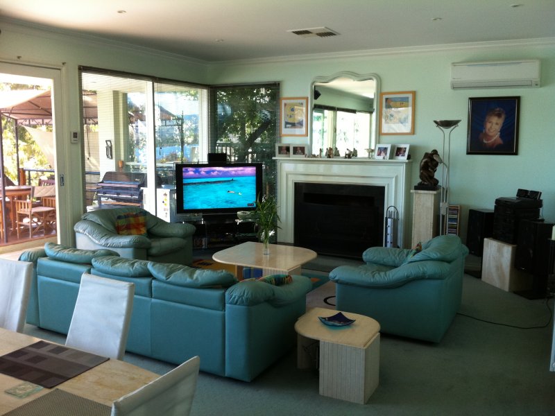 3 Dawn Crescent, Bonnie Doon - Thumbnail 6