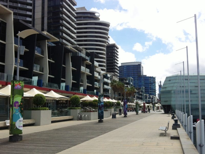 1304/401 Docklands Drive, Docklands - Thumbnail 4