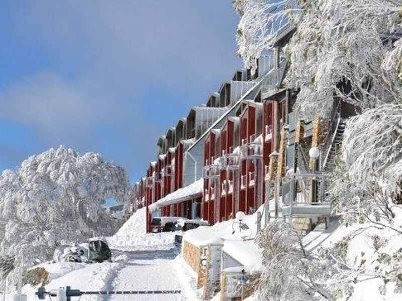 511 Arlberg, Mount Hotham - Thumbnail 2