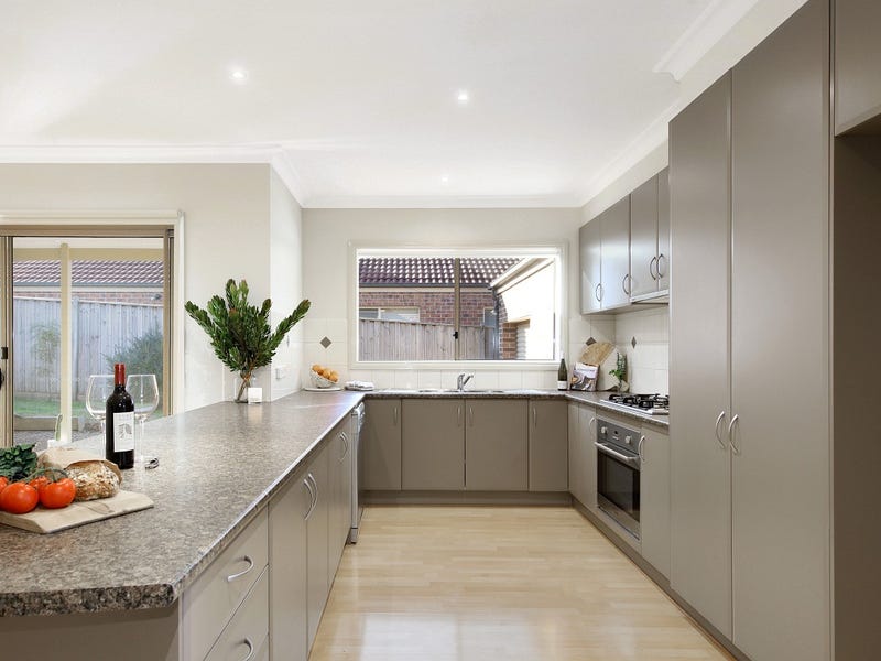 18 Vantage Point Boulevard, Doreen - Thumbnail 4