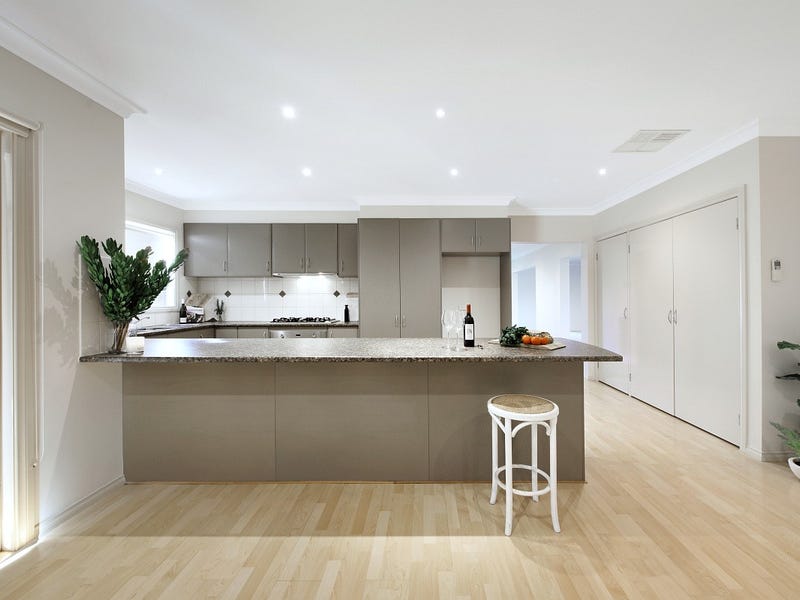 18 Vantage Point Boulevard, Doreen - Thumbnail 5