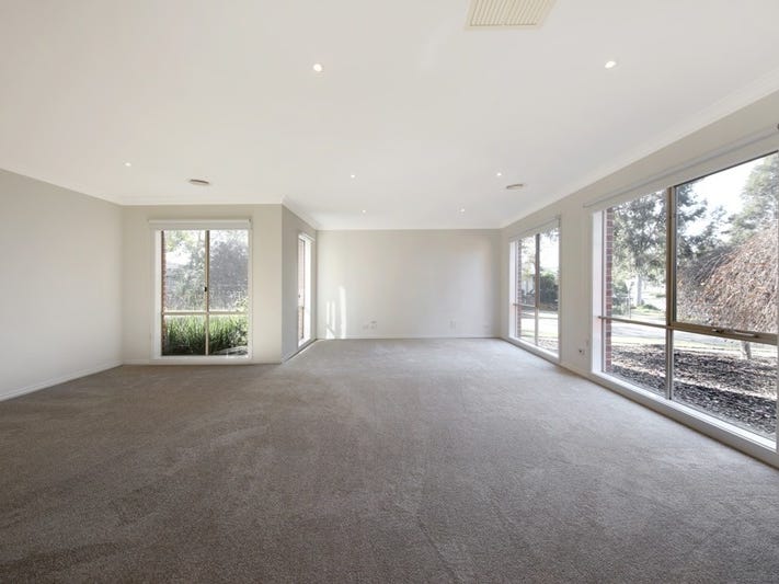 14 Vantage Point Boulevard, Doreen - Thumbnail 2