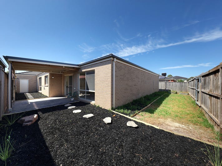 13 Rise, Clyde North - Thumbnail 3