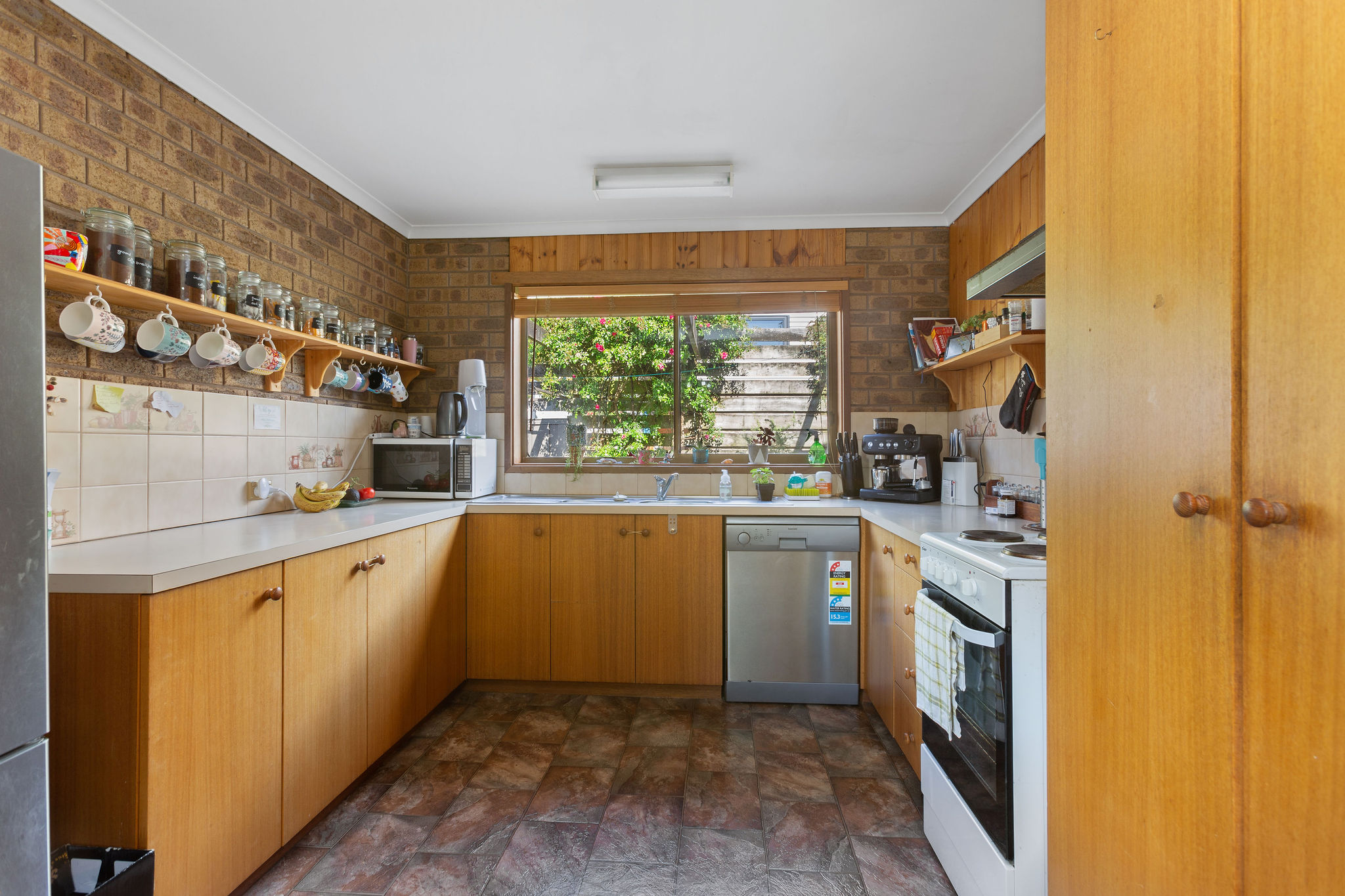3/25 Thompson Street, Apollo Bay - Thumbnail 2