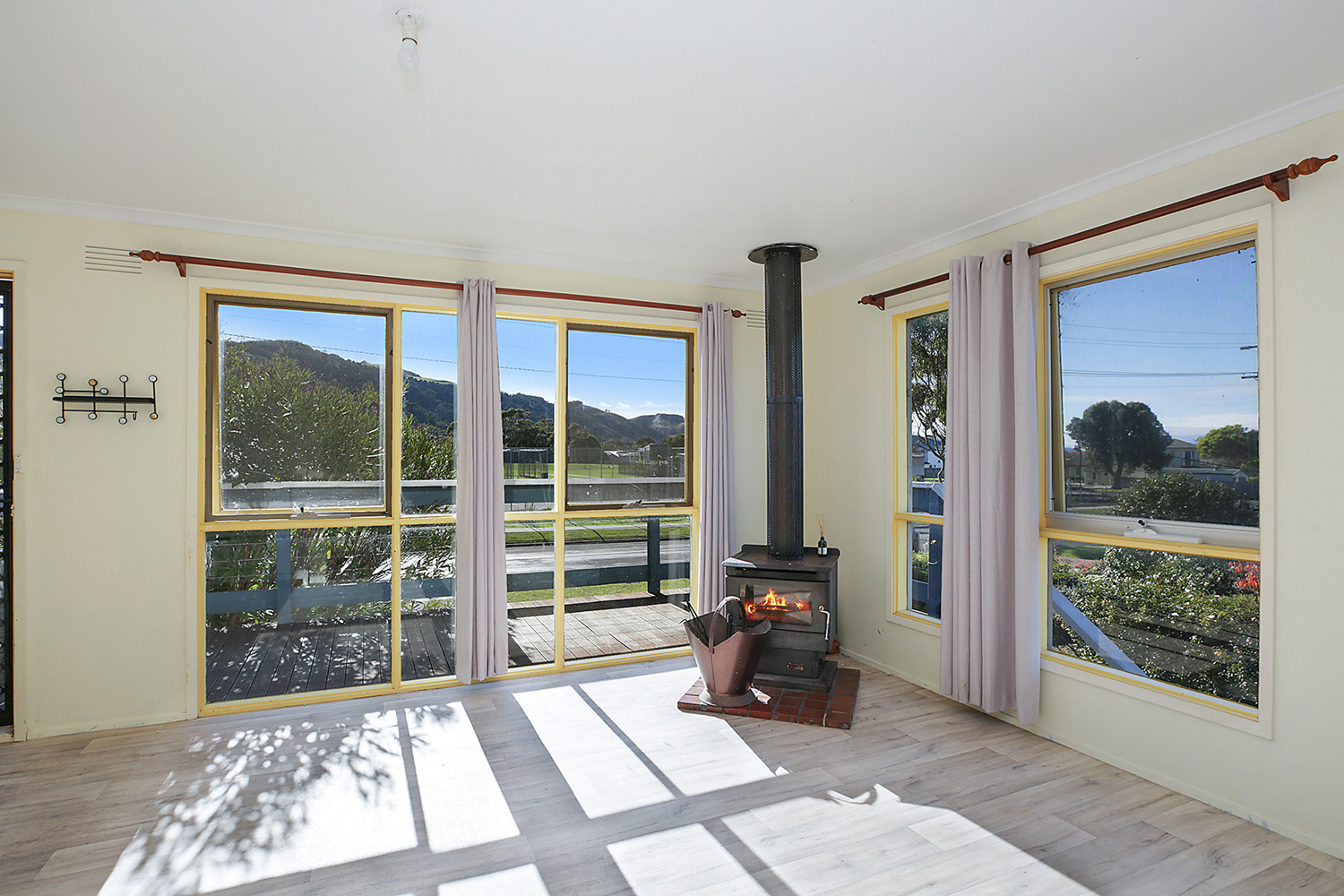 13 Pengilley Avenue, Apollo Bay - Thumbnail 4
