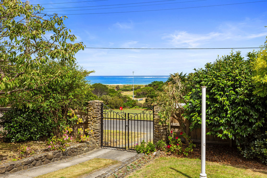 36 Gambier Street, Apollo Bay - Image 1