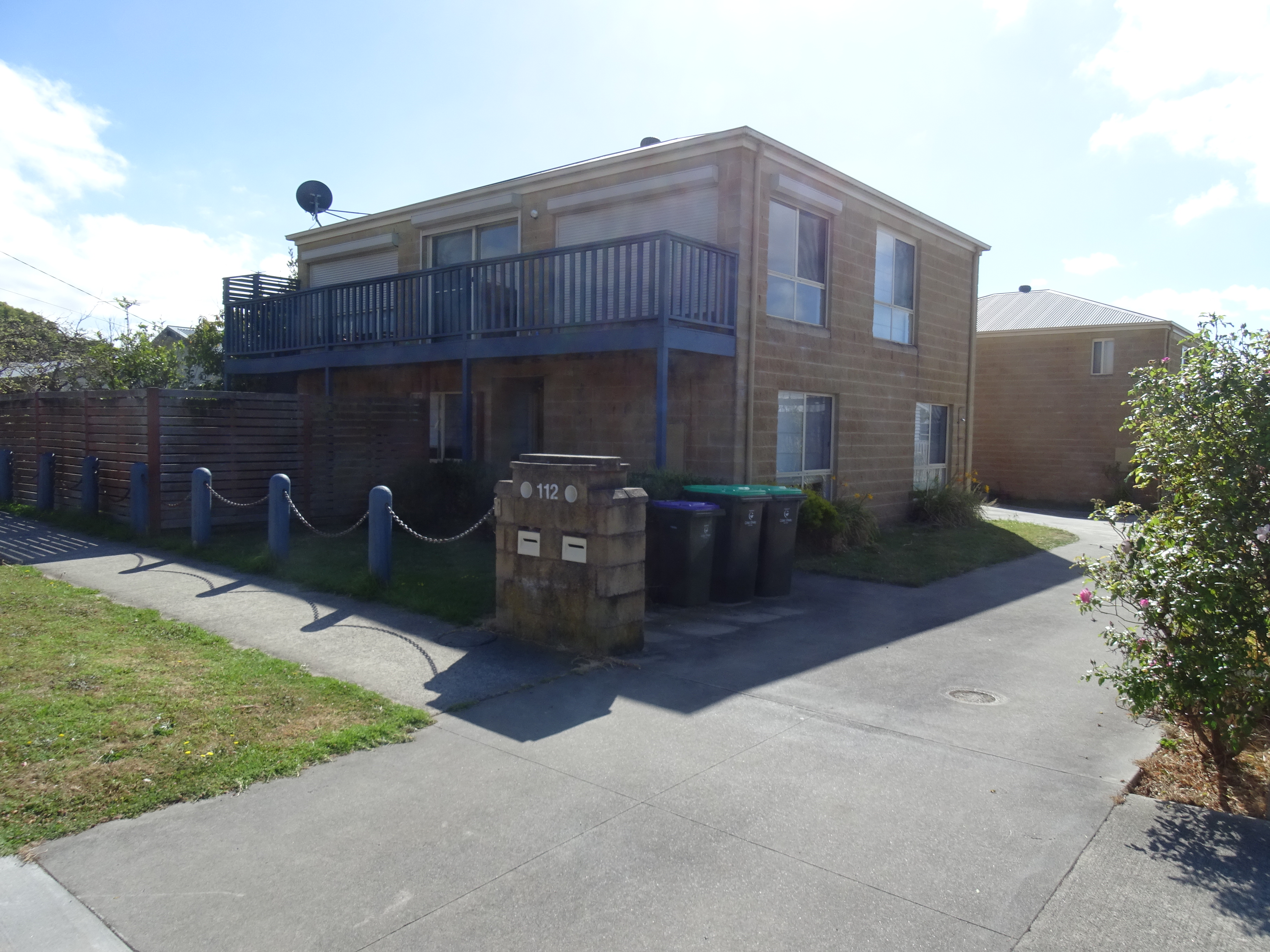 1/112 McLachlan Street, Apollo Bay - Image 1