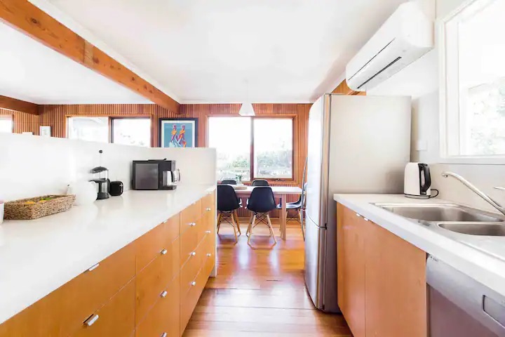 24 Point Avenue, Skenes Creek - Thumbnail 2