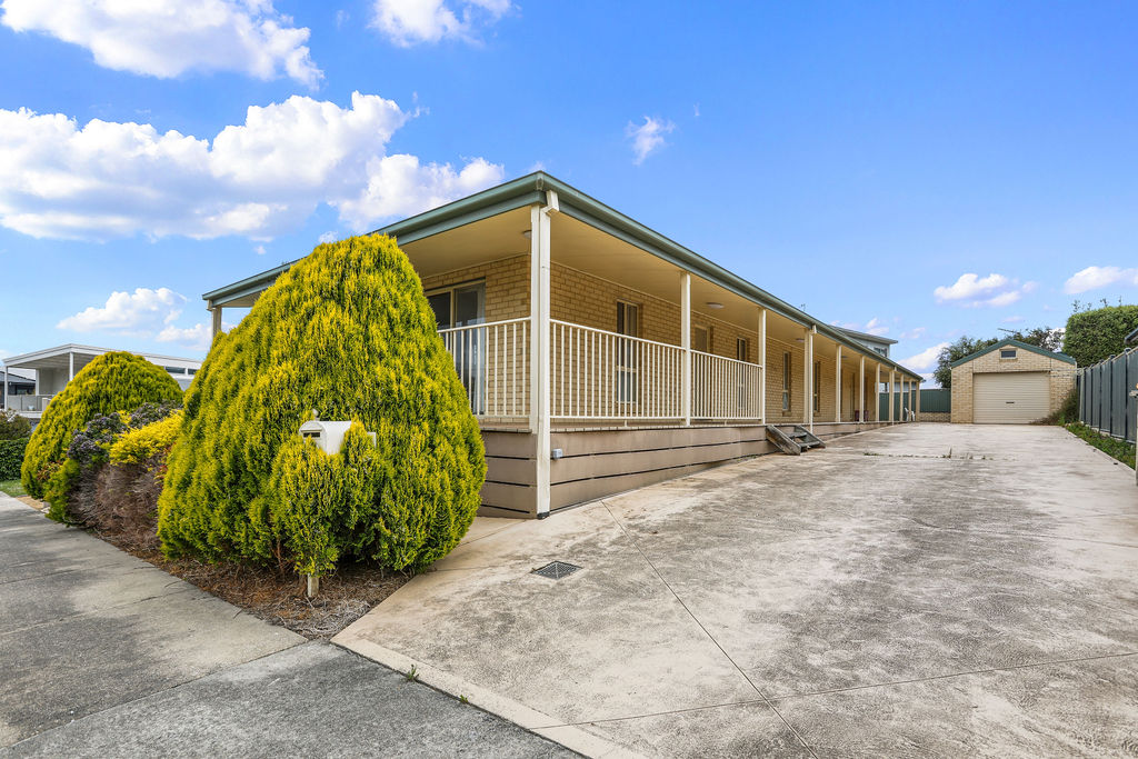 35 Joyce Street, Apollo Bay - Image 1