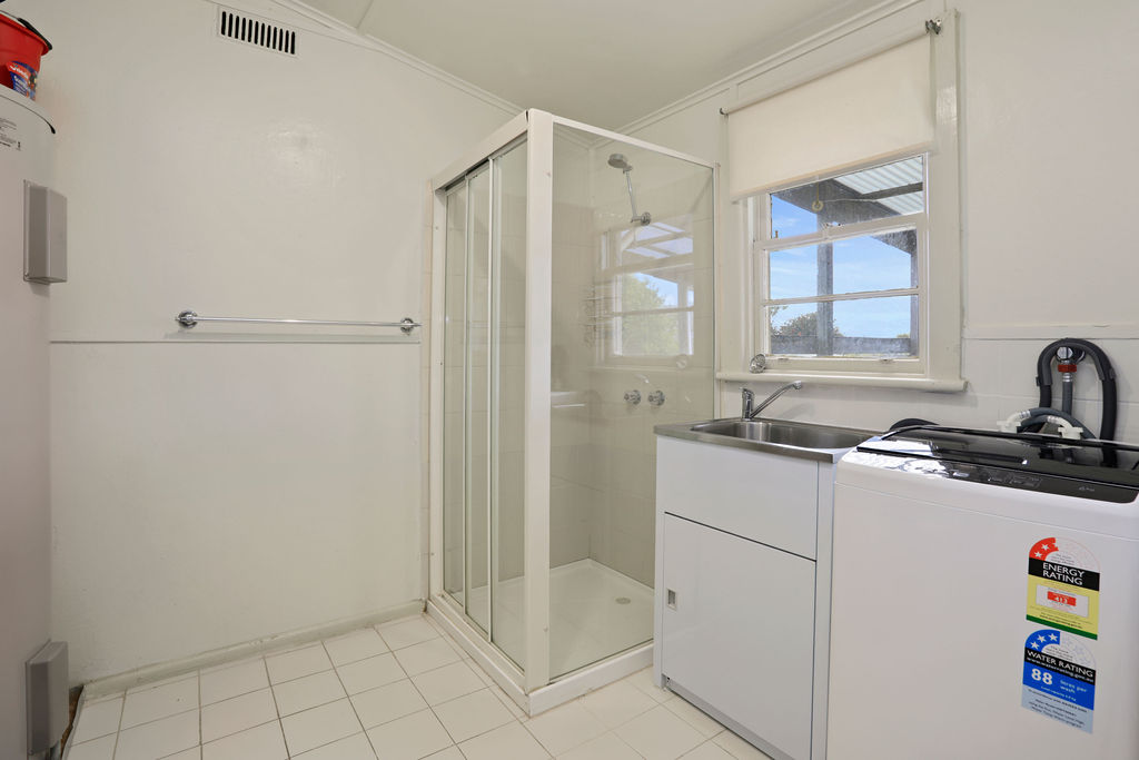 72 McLachlan Street, Apollo Bay - Thumbnail 8