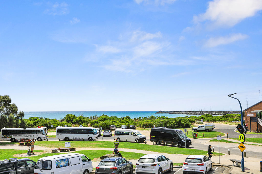 1/137 Great Ocean Road, Apollo Bay - Thumbnail 2