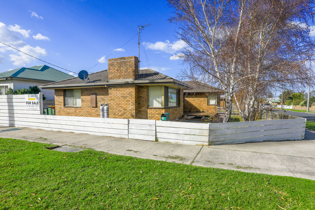 70 McLachlan Street, Apollo Bay - Thumbnail 2